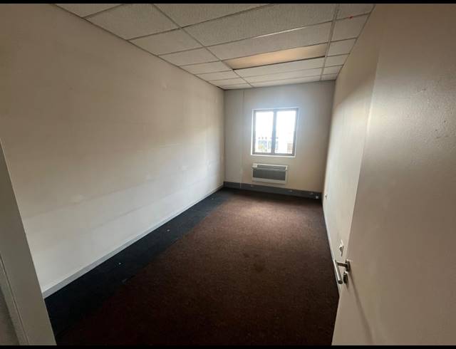 2,223M² OFFICE TO LET IN RIVONIA